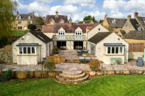 Carpenters, High Street, Longborough GL56 0QE