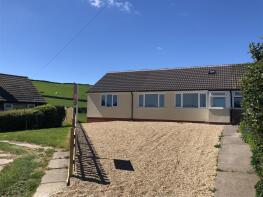 16, Highfield Avenue, Birds Edge, Huddersfield HD8 8XT