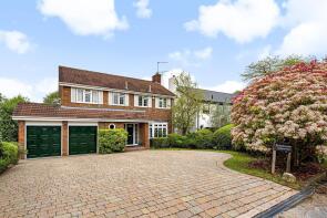 5 Broadwater, Oatlands Mere, Weybridge KT13 9PD