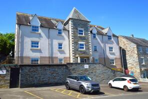 100, Grassmere Way, Saltash PL12 6YU