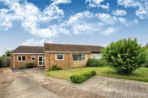 28, Lawyers Close, Brackley NN13 5SJ