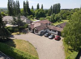 Twin Pines, Bunny Hill Top, Loughborough LE12 6XN