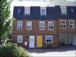 1, Saxon Mews, Draymans Way, Alton GU34 1AJ