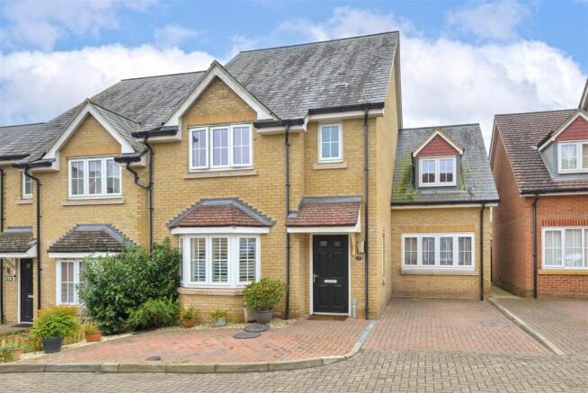 13Hadlow01.jpg