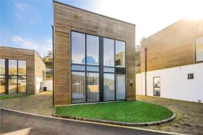10, Beachdown, Road From Bowling Green Cross To Challaborough Sea Front, Kingsbridge TQ7 4JB