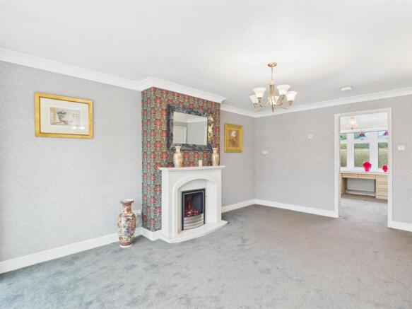 Living/Dining Area