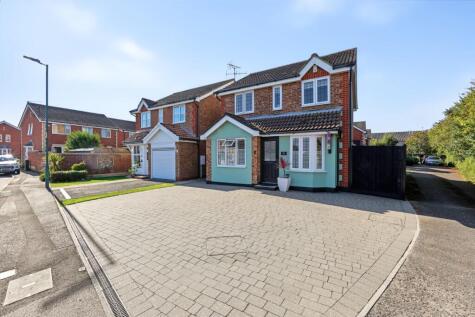 Ten Acre Way, Rainham - Guide Price £450,000 - £475,000