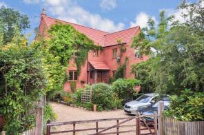 The Pantiles, Kirkby Underwood Road, Sleaford NG34 0HN