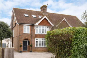 28, Winslow Road, Aylesbury HP22 4PS