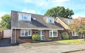 3, Jacobean Close, Christchurch BH23 5SF