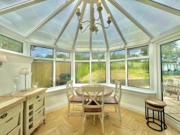 12 Little Somerford Lodge, Vale Leaze, Chippenham SN15 5JS