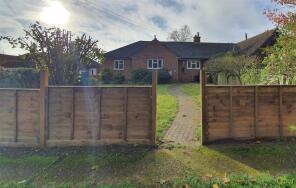 9, Blackthorns, Ipswich Road, Woodbridge IP12 4NU