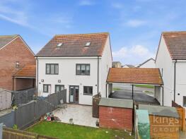 32, Bird Cherry Lane, Harlow CM17 0FR