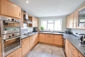 150, Bush Road, Cuxton, Rochester ME2 1HB