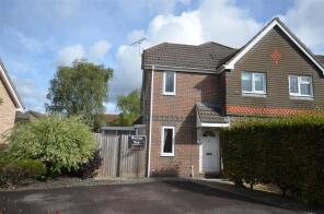 4, Campion Close, Gillingham SP8 4UG