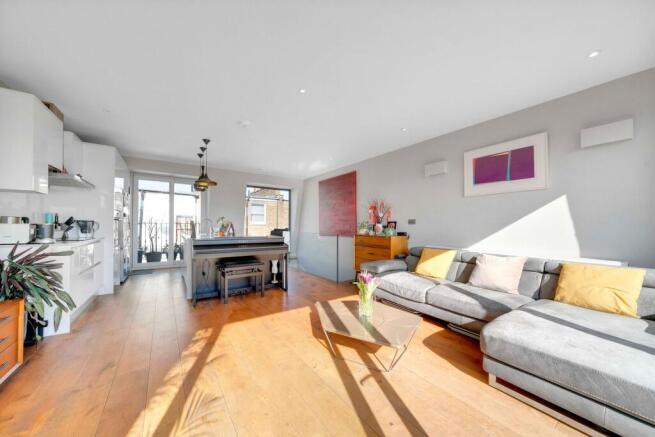 Open plan kitchen, dining, reception