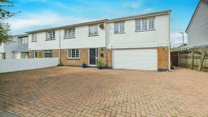 13, Wall Road, Hayle TR27 5HA