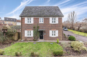 1, Hopgarden Close, Lamberhurst, Tunbridge Wells TN3 8DY