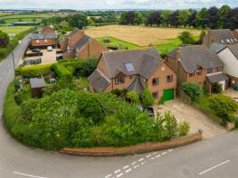 1 Ellesmere House, Bowling Alley, Aylesbury HP22 4HD
