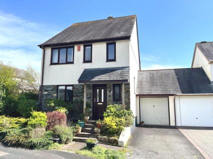 Edwards Crescent, Latchbrook, Saltash, PL12