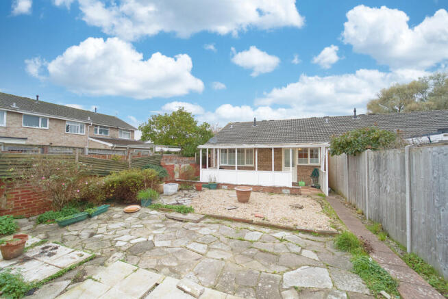 2 Bedroom End Terraced Bungalow for Sale