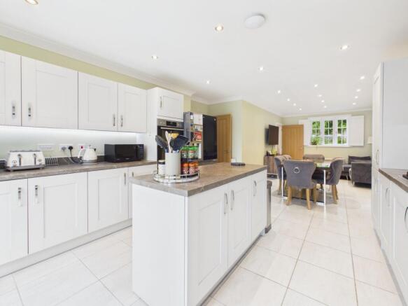 Kitchen/Breakfast Room