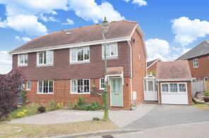 54, Cranham Avenue, Billingshurst RH14 9EN