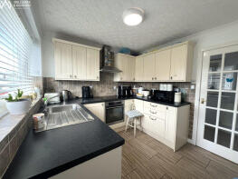 1, Llain Delyn, Gwalchmai, Holyhead LL65 4SU