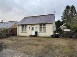 Y Bwythyn, Clwyd Road, Ammanford SA18 1HU