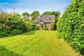 2, The Retreat, Southampton SO40 9FW