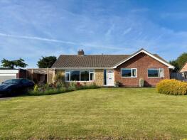 11, Downs Close, Eastbury, Hungerford RG17 7JW