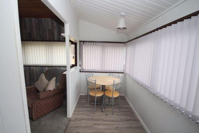 entry dining area