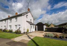 Lark Rise, Manor Road, Banbury OX17 2SA