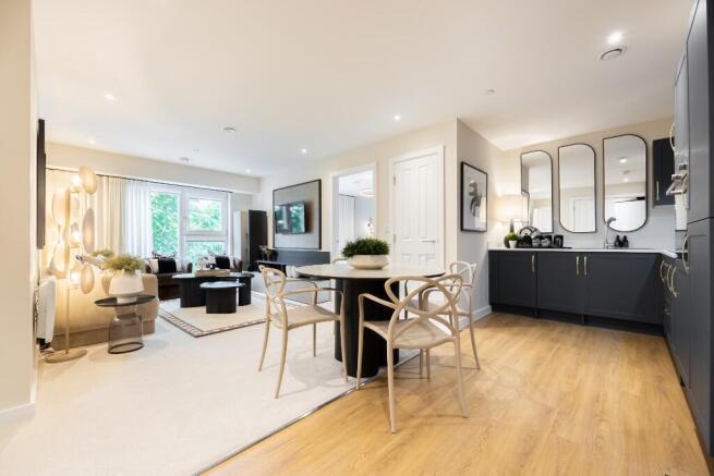 Living & Kitchen 2