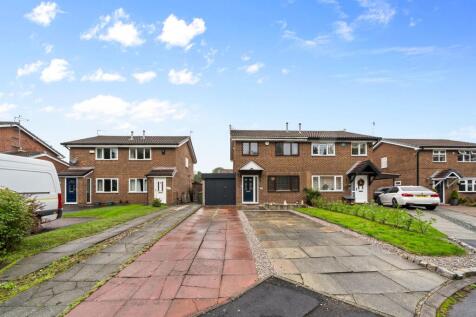 Keyes Close, Birchwood, WA3