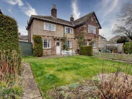 2, Cherry Close, Watts Green, Bakewell DE45 1QE