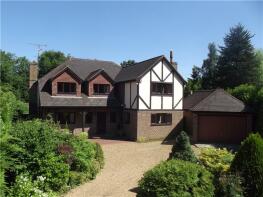 Maple Villa, Nuthurst Road, Horsham RH13 6RE