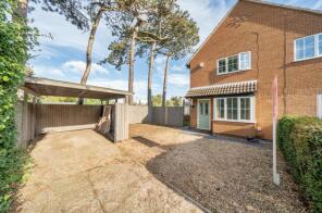 5, Pine Close, Grimsby DN37 9PN