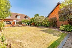 5, Benham Chase, Stockcross, Newbury RG20 8LQ