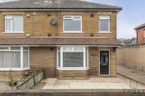 1025, Leeds Road, Woodkirk, Dewsbury WF12 7HX