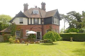 1, Rackham House, Rackham Road, Pulborough RH20 2EU