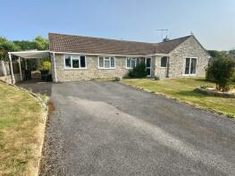2, St Giles Close, Bridport DT6 6LQ