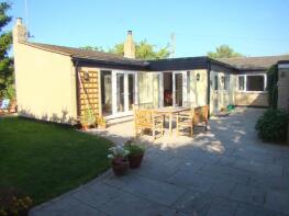 25, Victoria Crescent, Huntingdon PE28 2AL