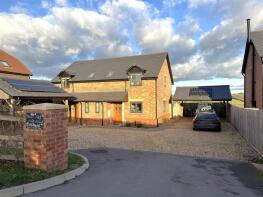 2, Eastview Gardens, Ross-on-wye HR9 7WY