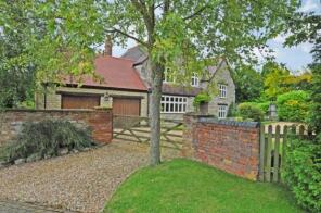 Town Farm House, Water Stratford Road, Buckingham MK18 5DX