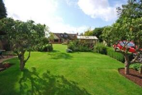 Hillcrest, Wards Lane, Uphampton, Ombersley WR9 0JS