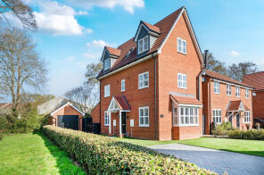 1, Dragonfly Chase, Sandhurst GU47 8AE
