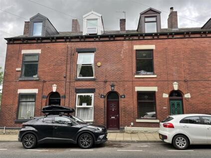 Wakefield Road, Stalybridge