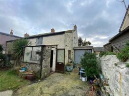 Seabreeze, The Buildings, Station Road, Long Rock TR20 9TT