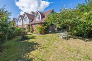 1, Red Cottages, Chesham Road, Wigginton, Tring HP23 6EH